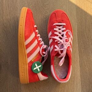 NWT and in box red and pink Adidas Handball Spezial shoes - size W7